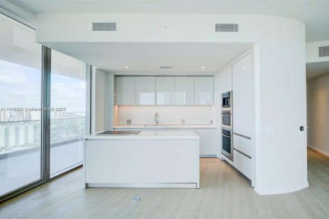 Condominio en venta en Sunny Isles Beach, Florida, 2 dormitorios, 107.86 m2 № 1973054 - foto 6