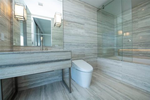 Condominio en venta en Sunny Isles Beach, Florida, 2 dormitorios, 107.86 m2 № 1973054 - foto 14