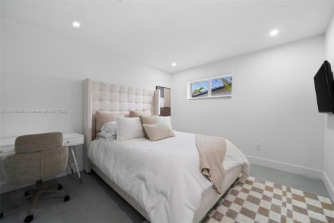 Casa en venta en Aventura, Florida, 5 dormitorios, 263.56 m2 № 1936130 - foto 13