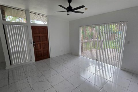Villa ou maison à vendre à Saint Petersburg, Floride: 3 chambres, 123 m2 № 2416783 - photo 9