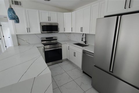 Villa ou maison à vendre à Saint Petersburg, Floride: 3 chambres, 123 m2 № 2416783 - photo 18