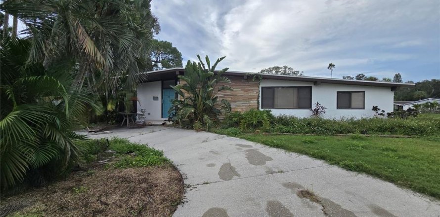 Villa ou maison à Saint Petersburg, Floride 3 chambres, 123 m2 № 2416783