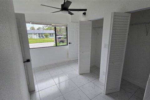 Villa ou maison à vendre à Saint Petersburg, Floride: 3 chambres, 123 m2 № 2416783 - photo 19