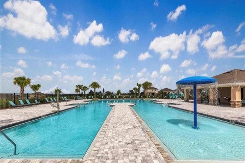 Casa en venta en Lake Alfred, Florida, 5 dormitorios, 280.38 m2 № 1734021 - foto 3