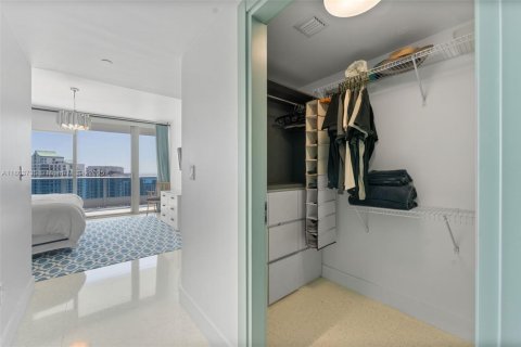 Condominio en venta en Miami, Florida, 1 dormitorio, 88.26 m2 № 1689162 - foto 13
