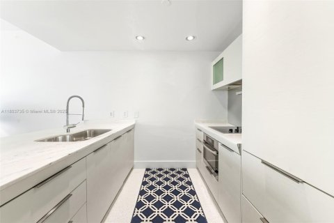 Condominio en venta en Miami, Florida, 1 dormitorio, 88.26 m2 № 1689162 - foto 6