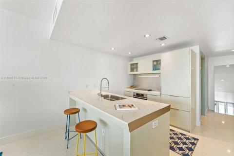 Condominio en venta en Miami, Florida, 1 dormitorio, 88.26 m2 № 1689162 - foto 5