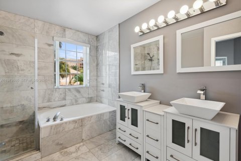 Villa ou maison à louer à Boca Raton, Floride: 3 chambres, 158.77 m2 № 2046425 - photo 16