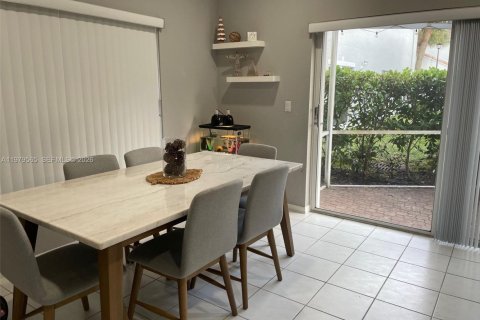 Villa ou maison à louer à Boca Raton, Floride: 3 chambres, 158.77 m2 № 2046425 - photo 8