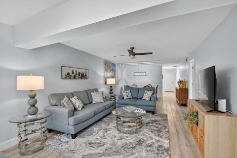 Copropriété à vendre à Delray Beach, Floride: 2 chambres, 108.42 m2 № 2245337 - photo 4