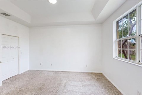 Купить таунхаус в Хомстед, Флорида 4 спальни, 147.9м2, № 2181699 - фото 27