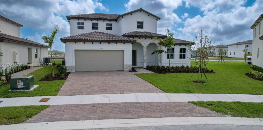 Villa ou maison à Homestead, Floride 4 chambres № 1697231