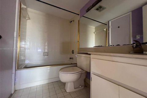 Condominio en venta en Miami, Florida, 2 dormitorios, 124.49 m2 № 1834141 - foto 17