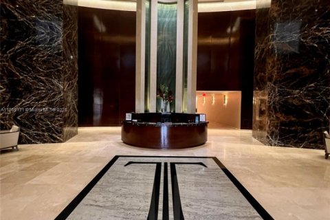 Copropriété à louer à Sunny Isles Beach, Floride: 2 chambres, 135.92 m2 № 2024003 - photo 2