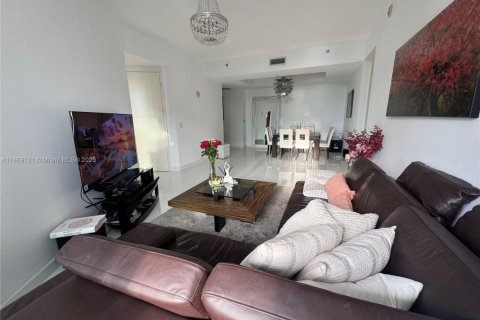 Copropriété à louer à Sunny Isles Beach, Floride: 2 chambres, 135.92 m2 № 2024003 - photo 7