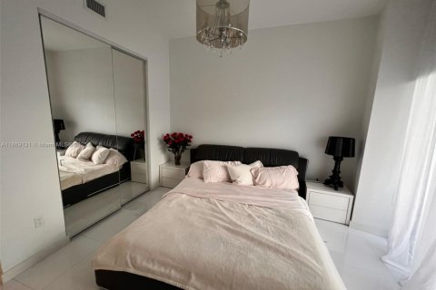 Copropriété à louer à Sunny Isles Beach, Floride: 2 chambres, 135.92 m2 № 2024003 - photo 19