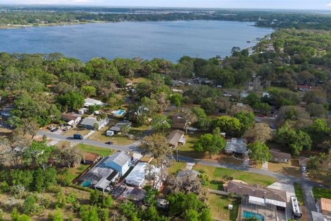 House in Eustis, Florida 3 bedrooms, 115.94 sq.m. № 1617877 - photo 2