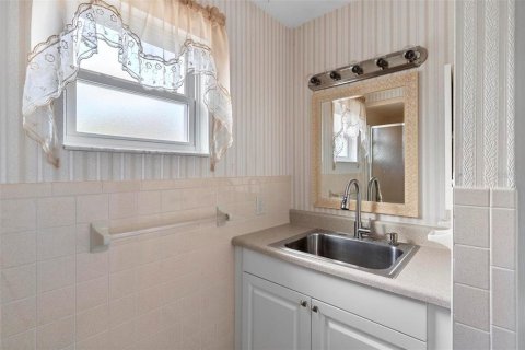 House in Eustis, Florida 3 bedrooms, 115.94 sq.m. № 1617877 - photo 23