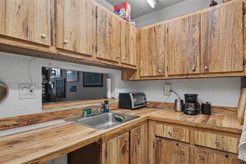 Copropriété à vendre à Miami, Floride: 1 chambre, 65.5 m2 № 2004093 - photo 6