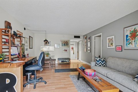 Copropriété à vendre à Miami, Floride: 1 chambre, 65.5 m2 № 2004093 - photo 13