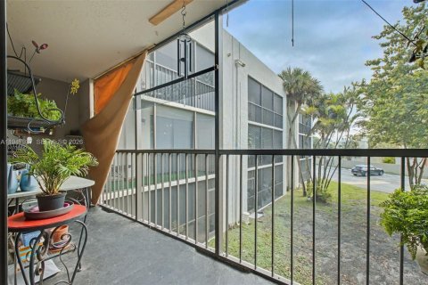 Copropriété à vendre à Miami, Floride: 1 chambre, 65.5 m2 № 2004093 - photo 20