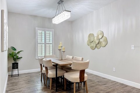 Casa en venta en Riverview, Florida, 5 dormitorios, 460.42 m2 № 2166797 - foto 7