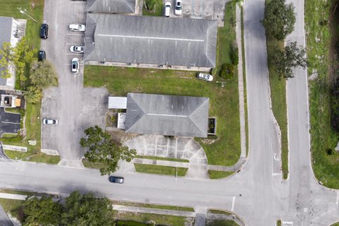 Commercial property in St. Lucie, Florida № 2081982 - photo 7