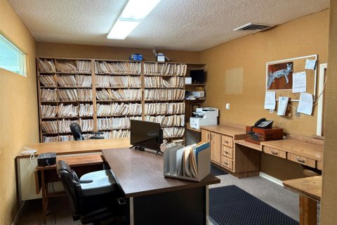 Commercial property in St. Lucie, Florida № 2081982 - photo 21