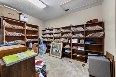 Commercial property in St. Lucie, Florida № 2081982 - photo 25