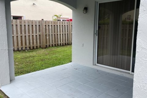 Villa ou maison à louer à Doral, Floride: 3 chambres, 152.45 m2 № 1898156 - photo 24
