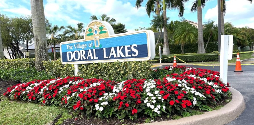 Villa ou maison à Doral, Floride 3 chambres, 152.45 m2 № 1898156