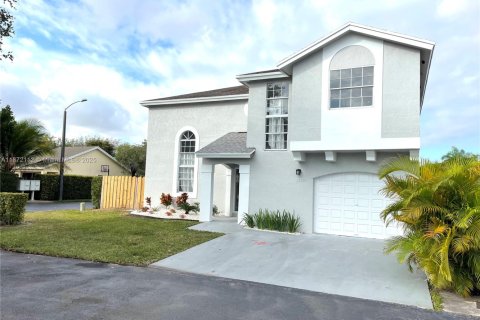 Villa ou maison à louer à Doral, Floride: 3 chambres, 152.45 m2 № 1898156 - photo 4