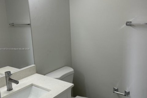 Villa ou maison à louer à Doral, Floride: 3 chambres, 152.45 m2 № 1898156 - photo 22