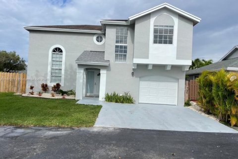 Villa ou maison à louer à Doral, Floride: 3 chambres, 152.45 m2 № 1898156 - photo 5