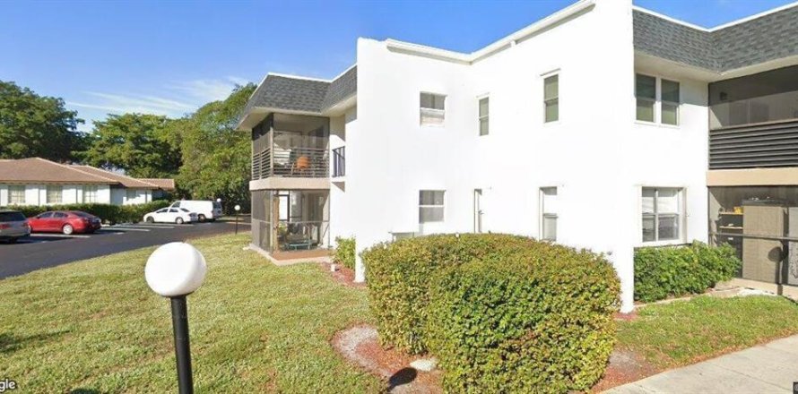 Condominio en Coral Springs, Florida, 1 dormitorio  № 2077617