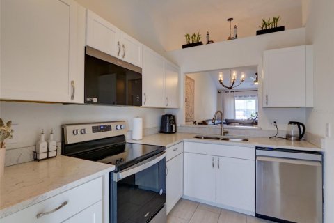 Adosado en alquiler en Orlando, Florida, 1 dormitorio, 65.31 m2 № 2232467 - foto 10