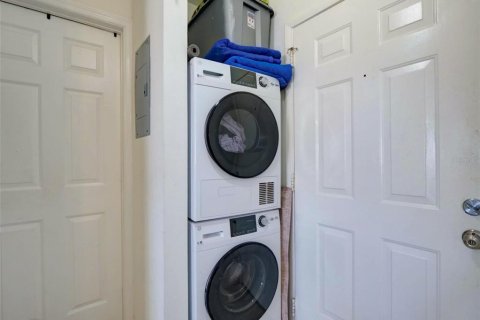 Adosado en alquiler en Orlando, Florida, 1 dormitorio, 65.31 m2 № 2232467 - foto 4