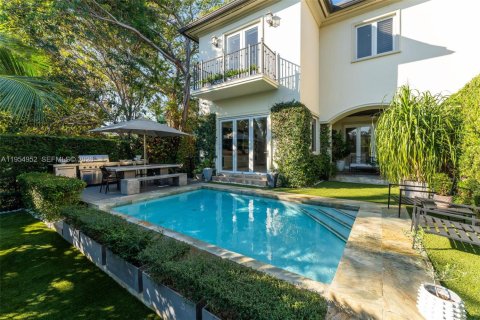 Casa en venta en Coral Gables, Florida, 5 dormitorios, 320.61 m2 № 2009749 - foto 5
