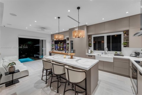 Casa en venta en Coral Gables, Florida, 5 dormitorios, 320.61 m2 № 2009749 - foto 18