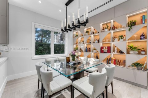 Casa en venta en Coral Gables, Florida, 5 dormitorios, 320.61 m2 № 2009749 - foto 26