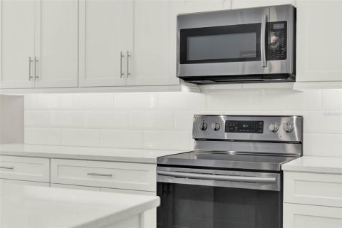Casa en venta en Orlando, Florida, 3 dormitorios, 239.32 m2 № 1631211 - foto 26