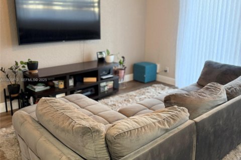 Adosado en venta en Coral Springs, Florida, 3 dormitorios, 142.7 m2 № 1993738 - foto 7