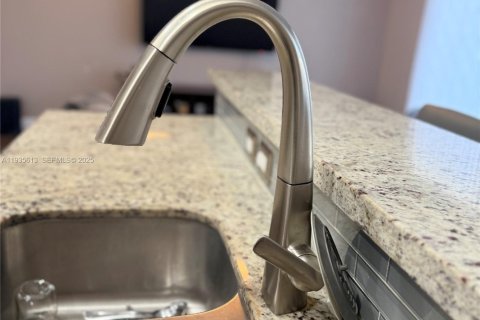 Adosado en venta en Coral Springs, Florida, 3 dormitorios, 142.7 m2 № 1993738 - foto 5