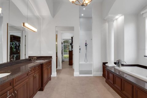 Casa en venta en Lake Mary, Florida, 4 dormitorios, 1193.05 m2 № 1902186 - foto 29