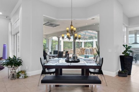 Casa en venta en Lake Mary, Florida, 4 dormitorios, 1193.05 m2 № 1902186 - foto 23