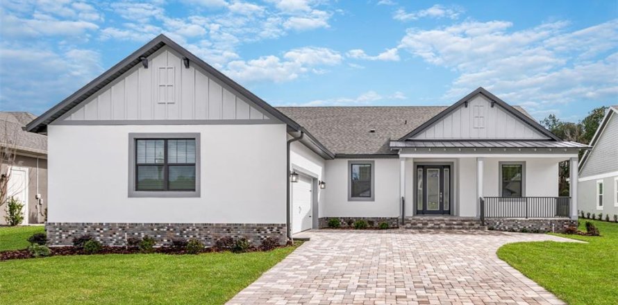 House in Brooksville, Florida 4 bedrooms, 235.23 sq.m. № 1404022