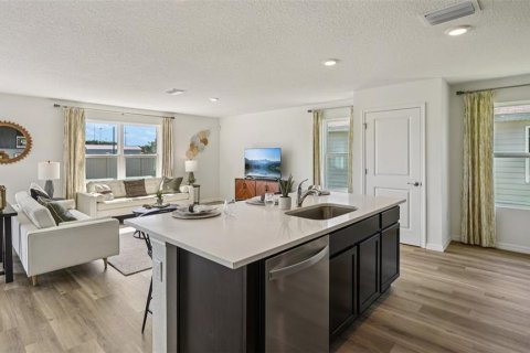 Villa ou maison à vendre à Ocala, Floride: 4 chambres, 209.96 m2 № 2341573 - photo 4