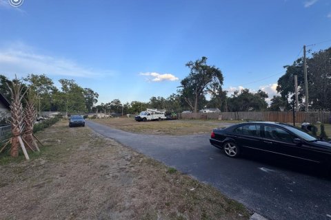 House in Brandon, Florida 4 bedrooms, 228.17 sq.m. № 1663134 - photo 4