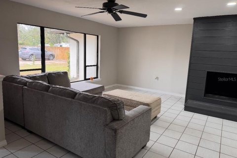 House in Brandon, Florida 4 bedrooms, 228.17 sq.m. № 1663134 - photo 19