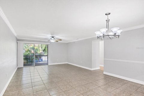 Condo in Sarasota, Florida, 2 bedrooms  № 1642706 - photo 6